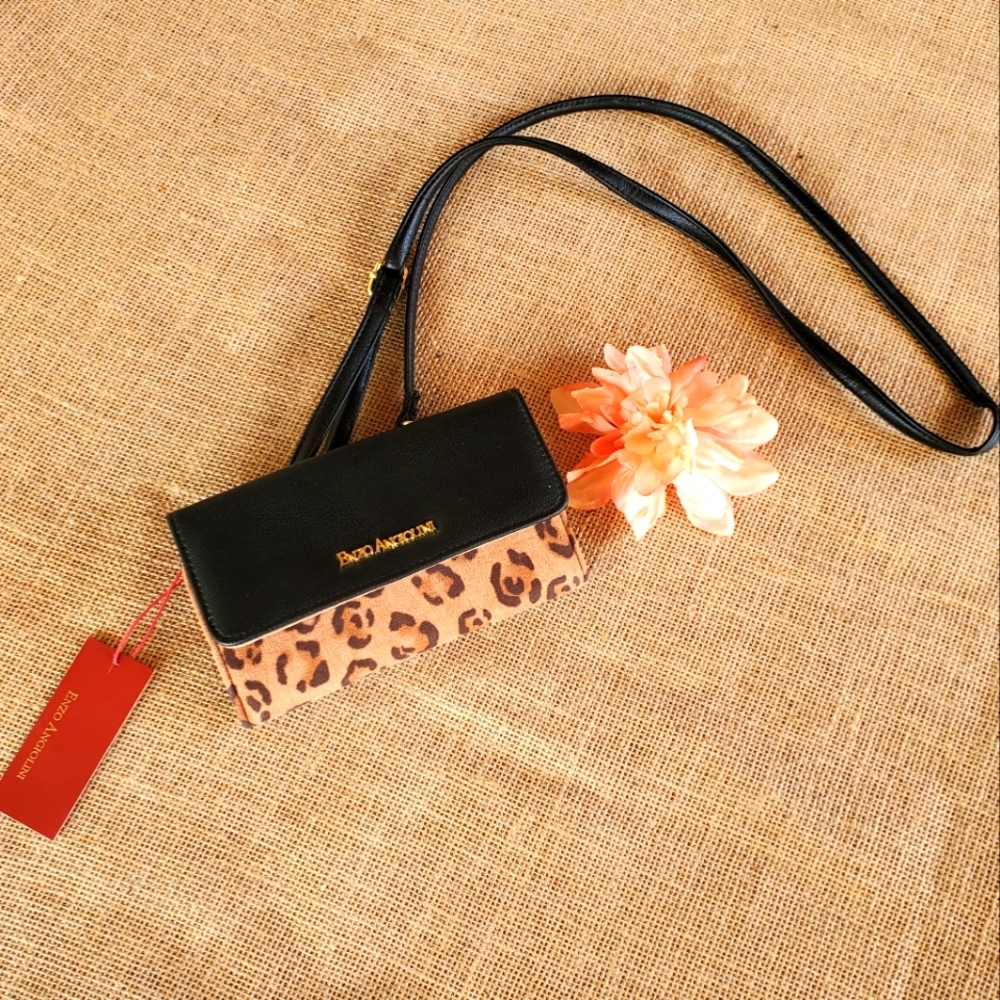 Enzo Angiolini Crossbody Wallet Purse